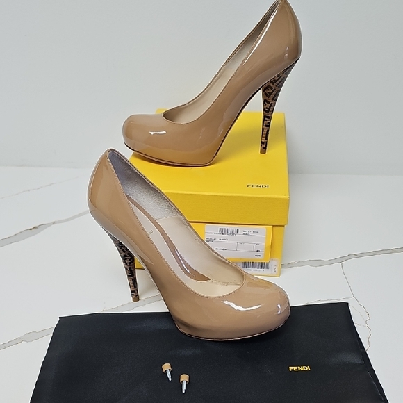 Fendi Women's Tan Patent Leather Pumps - Picture 1 of 5